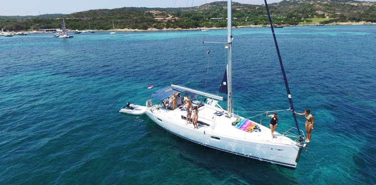 Navegar Velero Privado 11 Plazas | Experiencias Originales | Cenas Barcelona