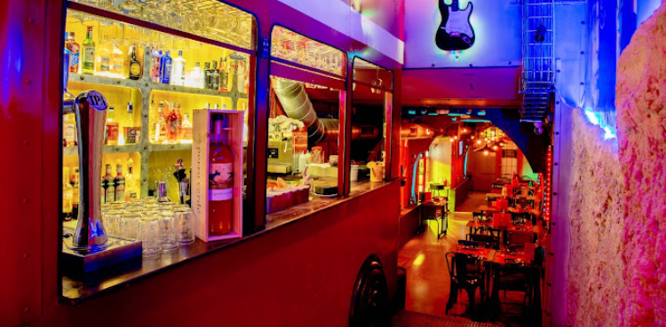 Soda Bus Barcelona | Restaurantes Originales | Cenas Barcelona