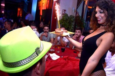 Camarera Erotica | Cenas Barcelona | Restaurantes Originales