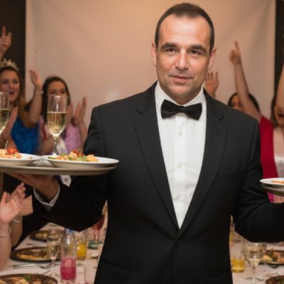 Cena con Camarero Falso | Cenas Barcelona | Restaurantes Originales Barcelona